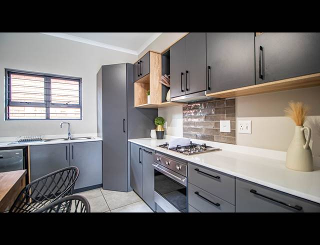 3 BEDROOM SIMPLEX FOR SALE IN OLYMPUS AH